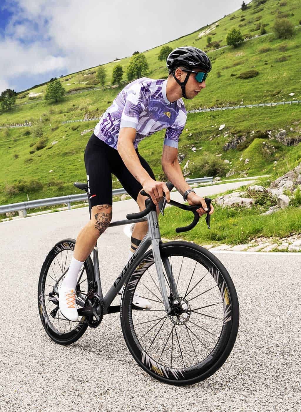 40th_anniversary_jersey_violet_cyclist